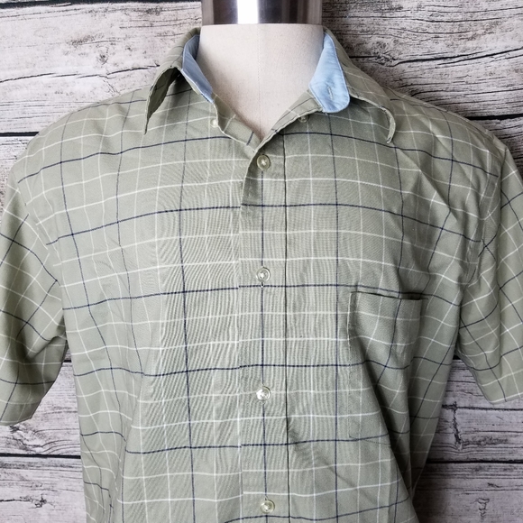 St John's Bay Iron free Button Down Shirt Size Large.Pit to pit approx:  23.5 - Picture 2 of 5